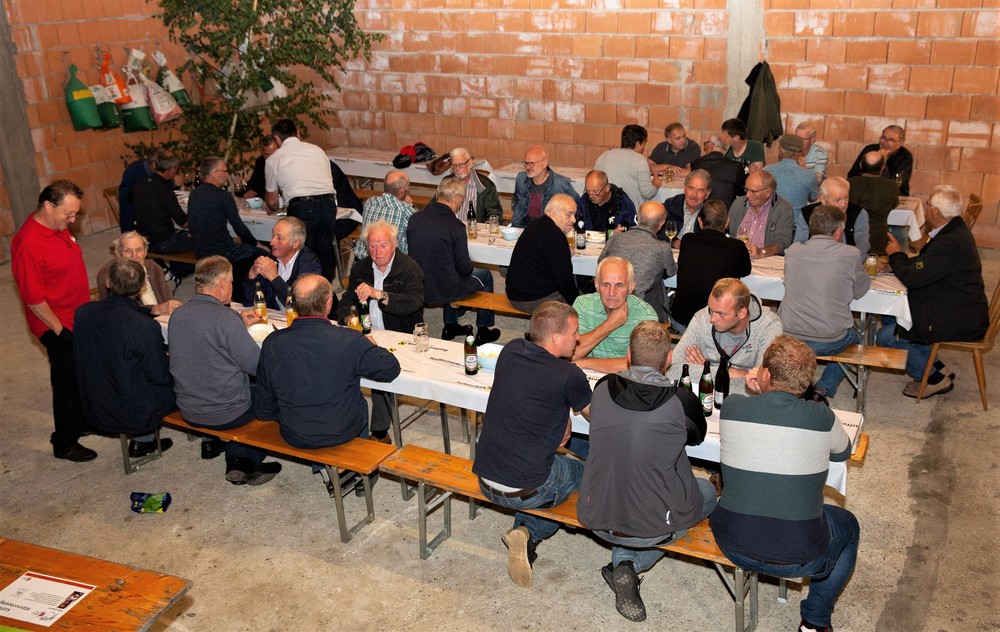 Grillabend in Dorf a. d. Pram / Martin Lechner Grillabend in Dorf a. d. Pram