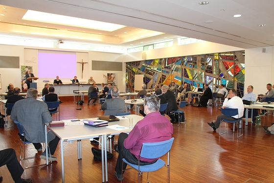 Dechantenkonferenz im Bildungshaus Schloss Puchberg. / © Diözese Linz / Eckerstorfer Dechantenkonferenz im Bildungshaus Schloss Puchberg.