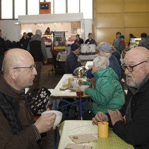 Fastensuppen-Essen am Bauernmarkt