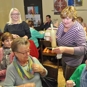 ein Stamperl Eierlikör gefällig