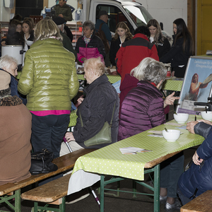 Suppenessen am Bauernmarkt