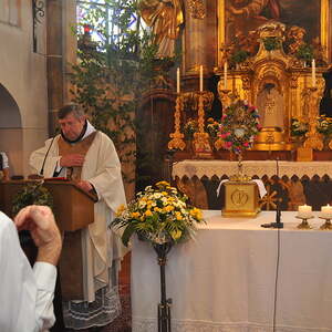 Fronleichnammesse mit 1. Altar