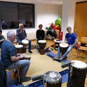 Besuch bei der Trommelgruppe