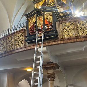 Dann muss eine lange Leiter her ...