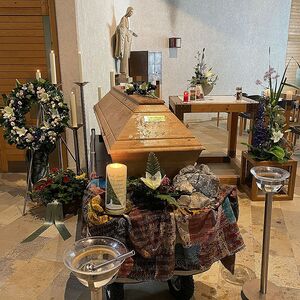 Abschied nehmen am Sarg