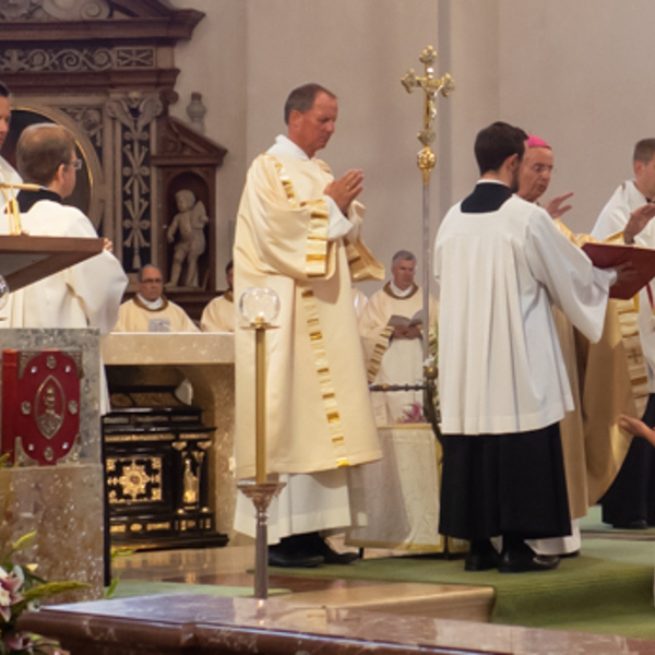 Jungfrauenweihe Bernadette Lang 15 August 2022 im Dom zu Salzburg