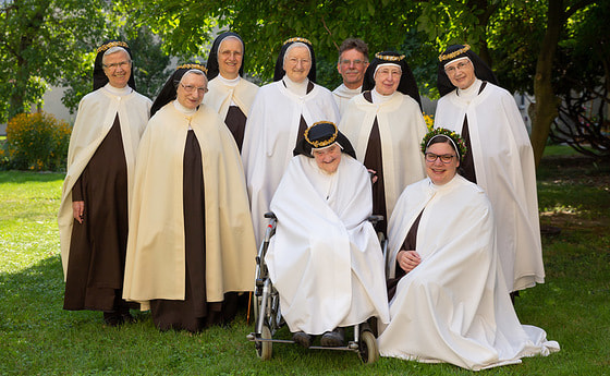 Marienschwestern vom Karmel: Profess auf Lebenszeit und Professjubiläen / (c) Marienschwestern Marienschwestern vom Karmel: Profess auf Lebenszeit und Professjubiläen