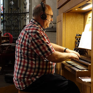 Wolfgang Kreuzhuber an der Chororgel