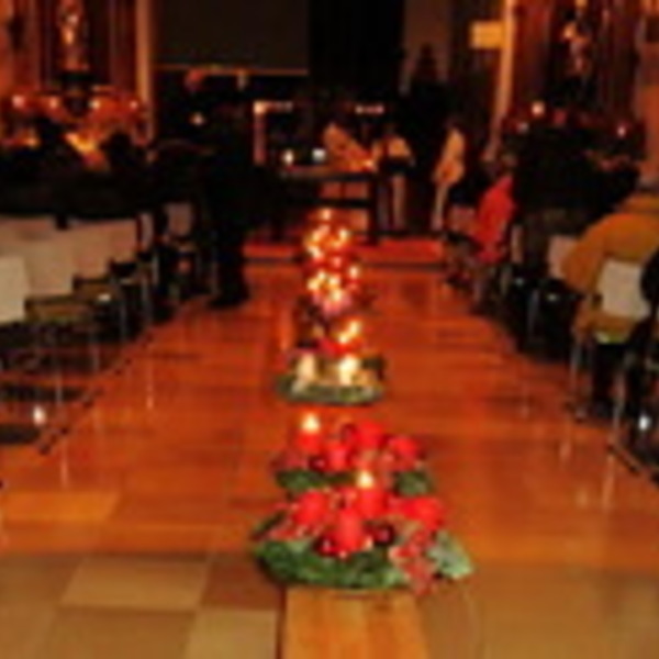 Adventkranzsegnung, Adventmarkt