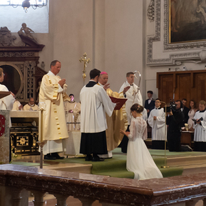 Jungfrauenweihe Bernadette Lang 15 August 2022 im Dom zu Salzburg