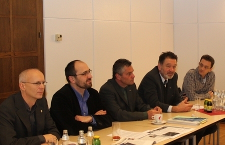 Pressekonverenz Linz09