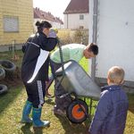 Arbeiten am Familienspielplatz