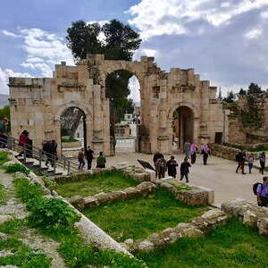 Steinerne Zeugen längst vergangener Zeit,...