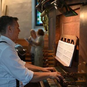 Orgel in der Kirche