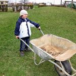 Arbeiten am Familienspielplatz