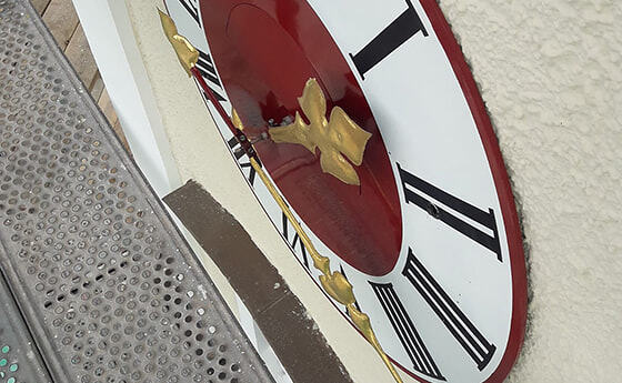 Kirchturmuhr der Pfarrkirche Kopfing/Turmsanierung