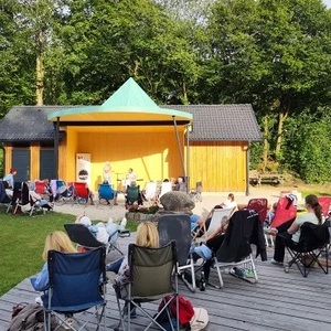 Workunst, Beats & Sommerfeeling in der Bibliothek Bad Zell