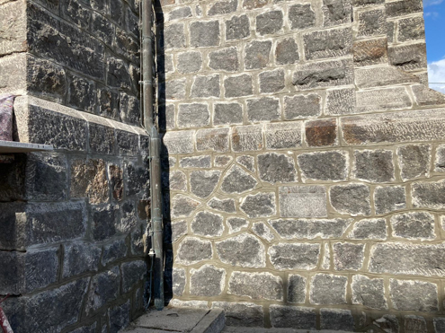 Beginn Aussensanierung Pfarrkirche Kopfing