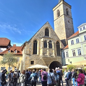 Ägidienkirche von unten