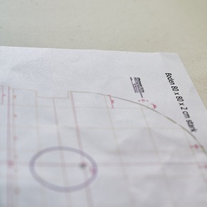 Bodenplatten legen Seitenkapelle