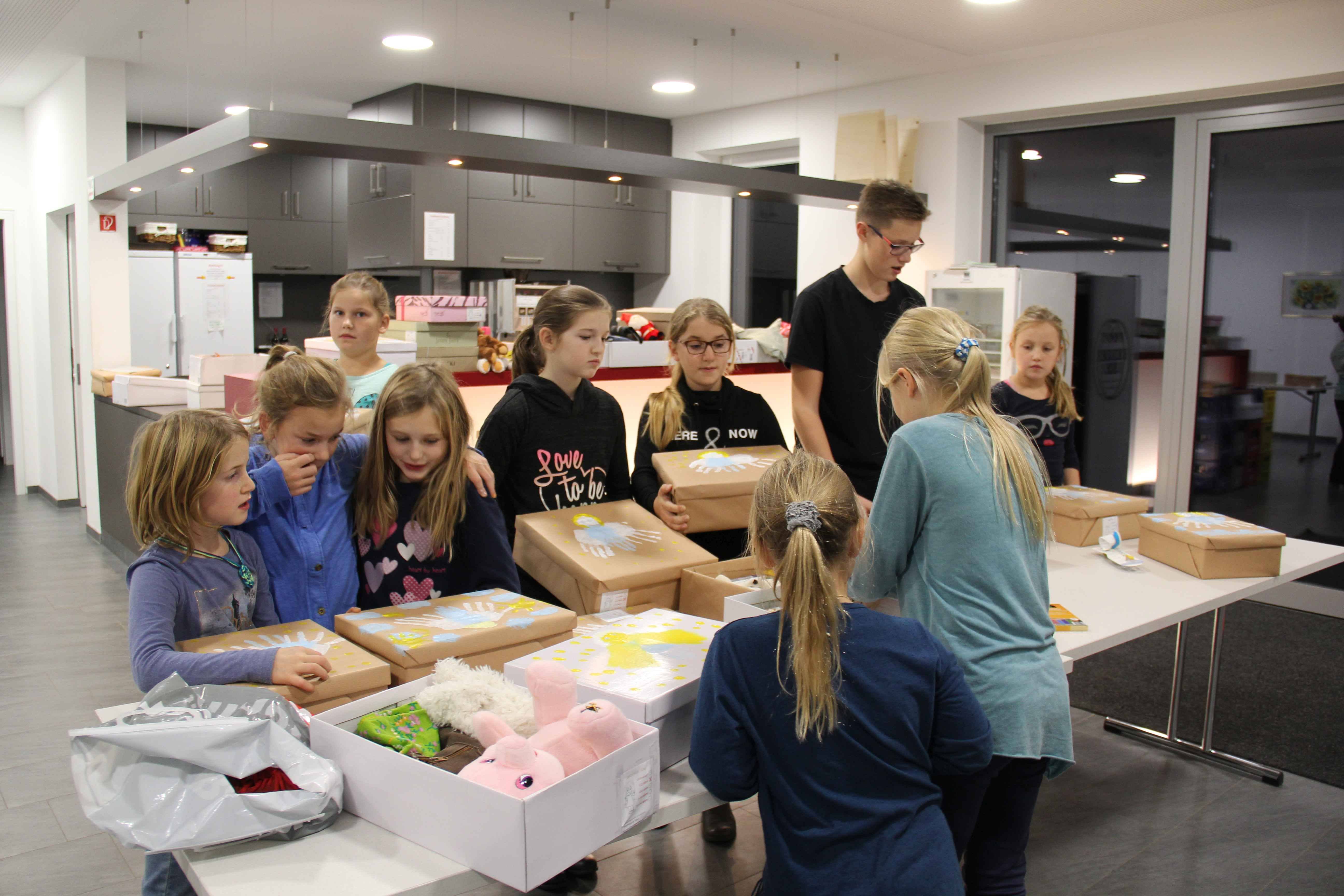 Weihnachtsfreude in der Schuhschachtel