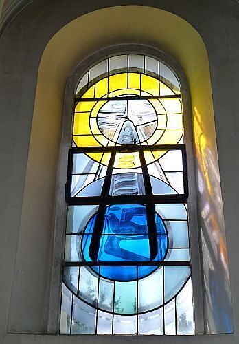 Kirchenfenster der Pfarrkirche Ampflwang