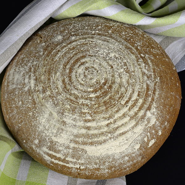 Hausgemachtes, gesundes Brot: Roggenbrot.