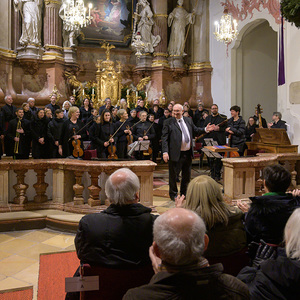 Martina Daxböck (Sopran), Martha Hirschmann (Alt), Bernd Lambauer (Tenor), Gerd Kenda (Bass), Chor des Konservatoriums für Kirchenmusik der Diözese Linz und Barockensemble Linz unter der Leitung von Wolfgang Kreuzhuber