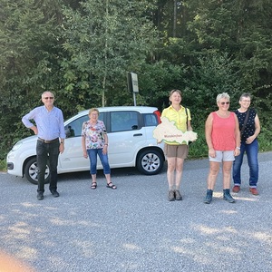 Die Münzkirchner erwarten uns an der Pfarrgrenze