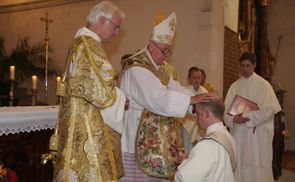 Priesterweihe von H. Matthäus Stuphann durch Bischof Ludwig Schwarz