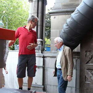 Transport des neuen Altars in den Linzer Mariendom