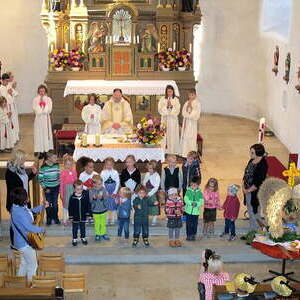 Erntedankfestzug und Gottesdienst in der Pfarrkirche Traberg