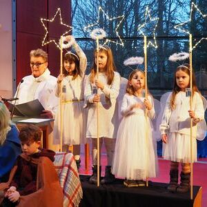 OLYMPUS DIGITAL CAMERA         