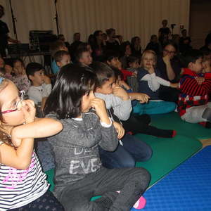 Schulanfänger in Bruckneruni