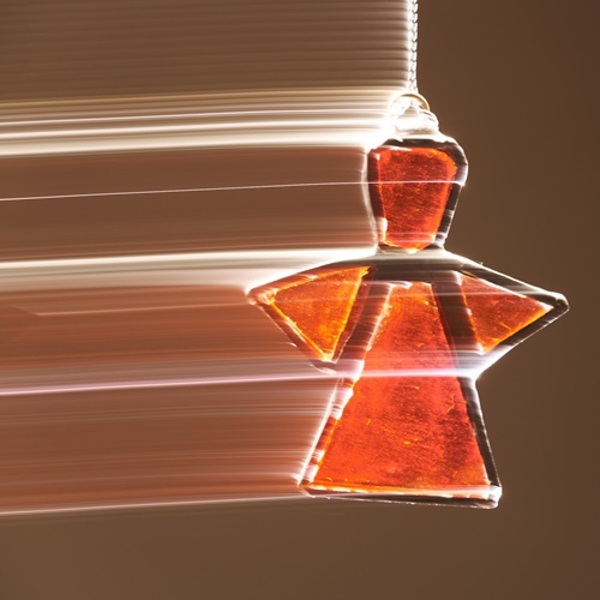 Herbeieilender Engel                       