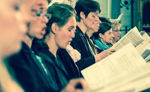 Chor des Konservatoriums für Kirchenmusik. © Tom Mesic