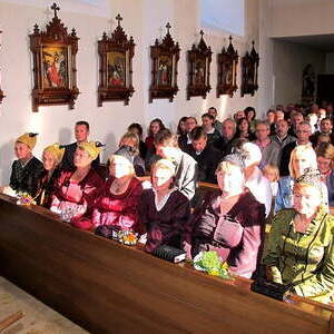 Erntedankfestzug und Gottesdienst in der Pfarrkirche Traberg