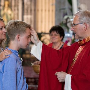 Firmung 2022 - Stadtpfarrkirche Braunau-St. Stephan