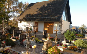  Trauerkapelle                               