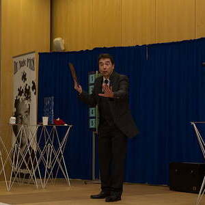 The Magic Priest in Dorf