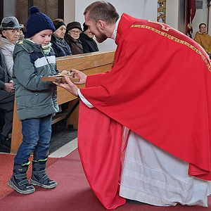 Lesekinder bringen Symbole