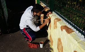 Asylwerber bringen Farbe in Pfarre Linz-St. Peter