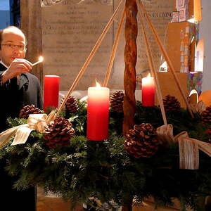 Seht! Die vierte Kerze brennt ...