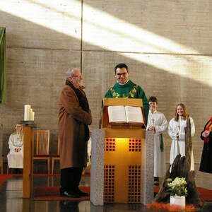 Amtsniederlegung v. Mesner Josef Riedl