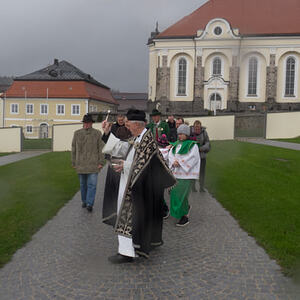 Kriegerehrung und Friedhofsegnung