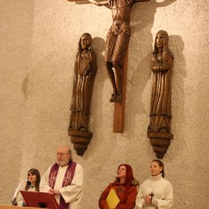 Adventkranzweihe in St. Quirinus