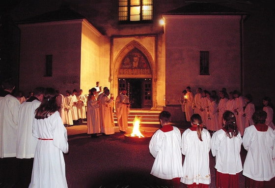 Osterfeuer / © Diözese Linz Osterfeuer in der Pfarre Gallneukirchen