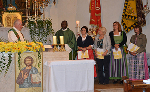 Amtseinführung Juventus Ebele Amadike und Beauftragung des neuen Seelsorgeteams in St. Marienkirchen bei Schärding © Pfarre St. Marienkirchen  