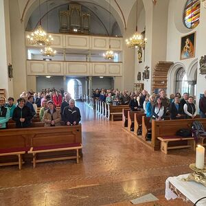 Wallfahrt nach Maria Schmolln