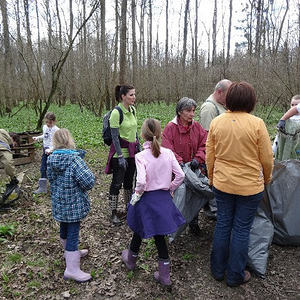 Traunauen-Reinigung mit ökomenischen Gottesdienst